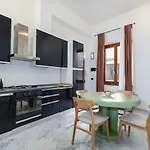 Borgo Amelia - Medieval Charm Lägenhet Pisa